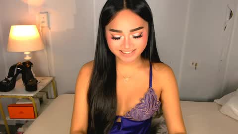 chloe3 online show from 06/07/26, 06:33