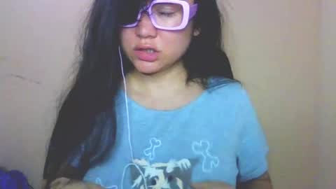 onlyfan laureng7 - 7 laureng2 online show from 03/23/26, 11:25