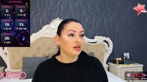 Snapshot of laurenjenssen chatting on 01/05/25, 09:26 Laura online show from 01/05/25, 09:26