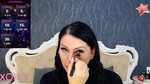 Snapshot of laurenjenssen chatting on 01/26/25, 09:08 Laura online show from 01/26/25, 09:08