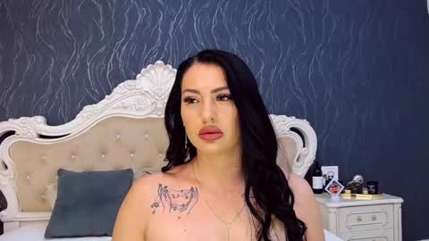 Snapshot of laurenjenssen chatting on 11/30/25, 09:02 Laura online show from 11/30/25, 09:02