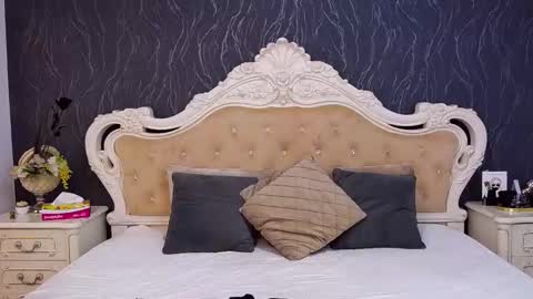 Snapshot of laurenjenssen chatting on 02/10/26, 05:06 Laura online show from 02/10/26, 05:06