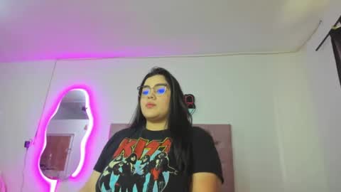 laurenlaine online show from 02/24/25, 07:09