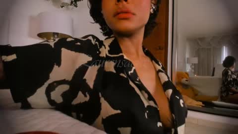 Lauren Saenz online show from 02/28/25, 08:07