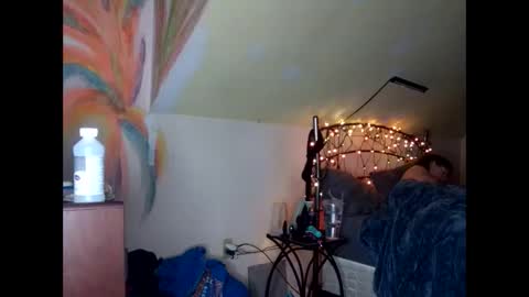 Snapshot of laureybabe44 chatting on 03/05/25, 10:21 Lauren online show from 03/05/25, 10:21