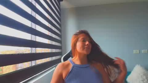 Lauri online show from 04/15/26, 07:21