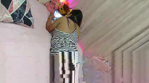 Dallas Hooter Edmonson online show from 09/20/25, 01:56