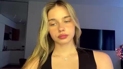 Bella online show from 07/14/26, 10:21