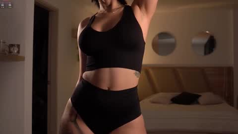 laurita_4 online show from 02/10/26, 01:15