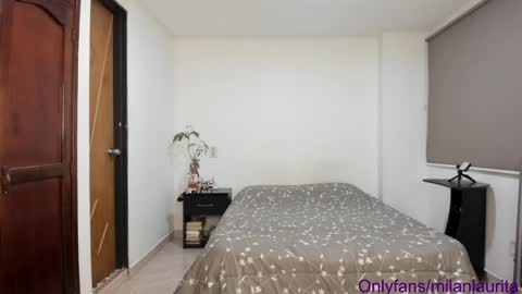 Snapshot of lauritamilan1 chatting on 12/24/24, 01:38 laura online show from 12/24/24, 01:38