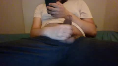 Snapshot of lautre3 chatting on 02/12/25, 06:40 lautre3 online show from 02/12/25, 06:40