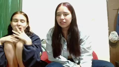 lauxury_d online show from 06/06/26, 03:44