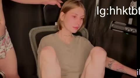 Snapshot of lavalamp_ chatting on 07/19/26, 12:20 Kate and Vlad online show from 07/19/26, 12:20