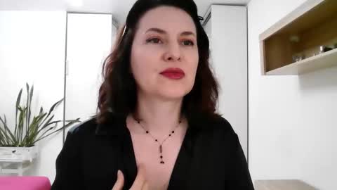 Diana  online show from 10/15/25, 04:18