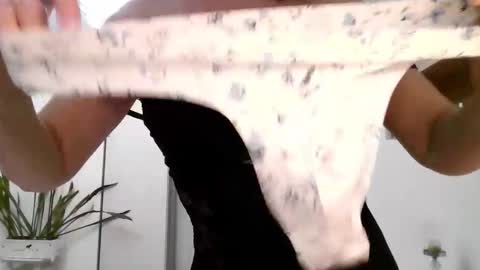 Diana  online show from 02/18/26, 08:16