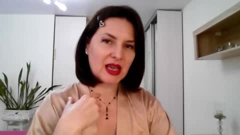 Diana  online show from 04/06/26, 02:51