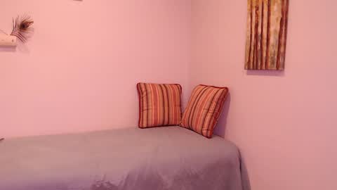 lavenderguy online show from 01/15/25, 07:48