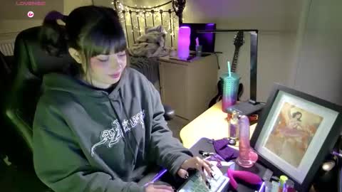 Lavenderrzz online show from 01/18/26, 08:45