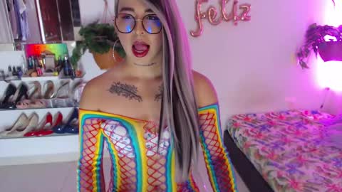 Cristina online show from 01/13/25, 10:45