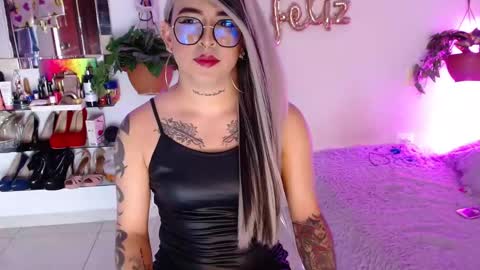 Cristina online show from 12/13/25, 11:43