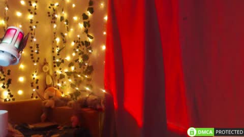 Mia online show from 04/07/26, 06:19