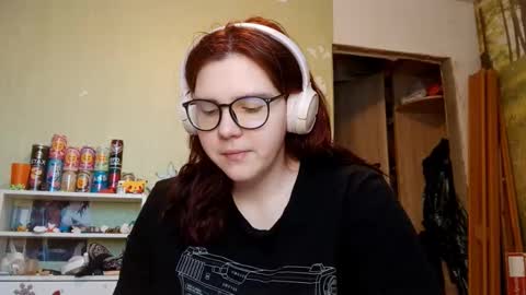 Snapshot of lavonesorge chatting on 02/03/26, 06:51 Adeline online show from 02/03/26, 06:51