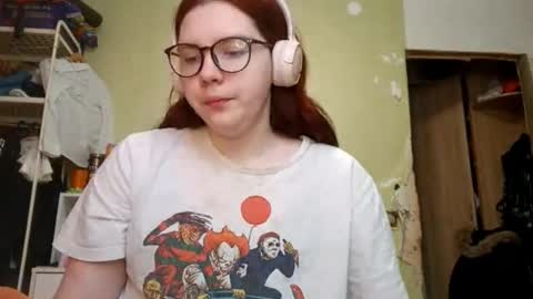 Snapshot of lavonesorge chatting on 02/11/26, 08:19 Adeline online show from 02/11/26, 08:19