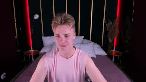 Snapshot of lawrence_miles chatting on 10/13/25, 10:37 Lawrence online show from 10/13/25, 10:37