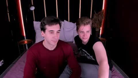 Snapshot of lawrence_miles chatting on 11/10/25, 09:03 Lawrence online show from 11/10/25, 09:03