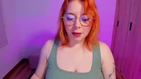 Snapshot of lay_lah chatting on 11/21/25, 01:15 laylaah online show from 11/21/25, 01:15