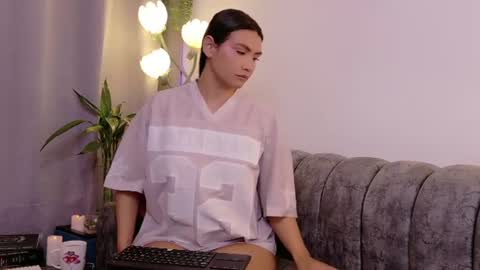 Snapshot of layadoll chatting on 07/23/26, 03:15 laya online show from 07/23/26, 03:15