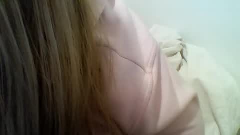 layannalea online show from 03/04/25, 04:49