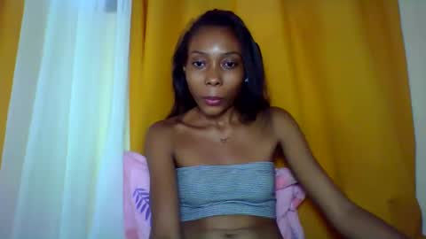 layannek online show from 12/22/25, 12:57