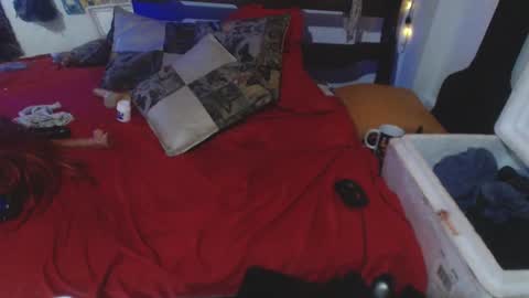 Laye19 online show from 03/01/25, 04:47