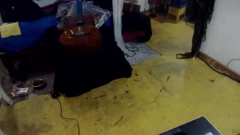 Laye19 online show from 09/16/25, 04:02