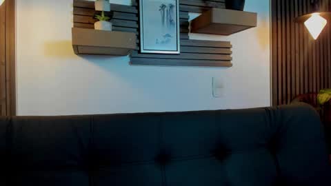 Layla online show from 09/26/25, 01:53