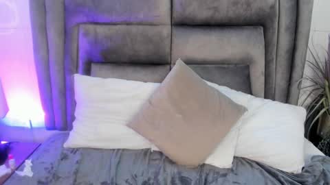 layla_clarke online show from 03/07/25, 09:18