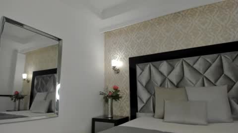 Layla Mackenzie  online show from 09/19/25, 02:57