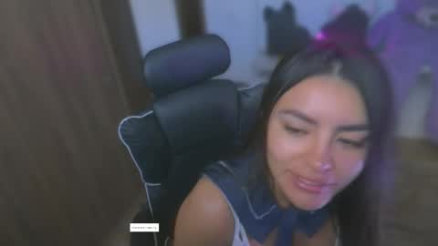Snapshot of layla_nicols chatting on 05/26/26, 12:23 Layla online show from 05/26/26, 12:23