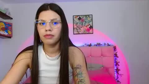 Lia and Rachel online show from 02/01/26, 01:15