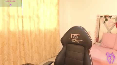 laylafoxy_tay online show from 09/12/25, 07:25