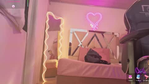 laylafoxy_tay online show from 11/19/25, 03:28