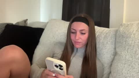 laylahlaylah1 online show from 10/22/25, 03:12