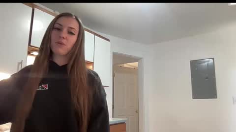 laylahlaylah1 online show from 11/12/25, 05:46