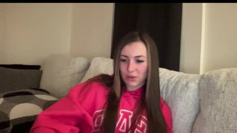 laylahlaylah1 online show from 12/04/25, 11:30