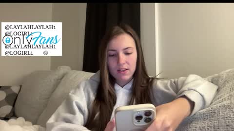 laylahlaylah1 online show from 12/17/25, 10:10