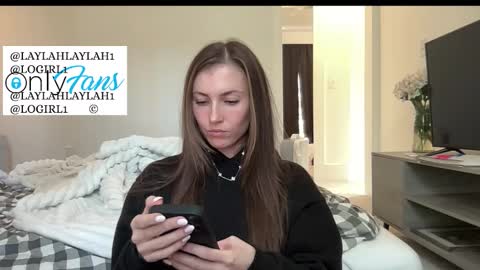 laylahlaylah1 online show from 01/11/26, 04:34