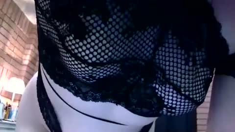 Snapshot of laylakills chatting on 09/28/25, 04:07 Layla Kills online show from 09/28/25, 04:07