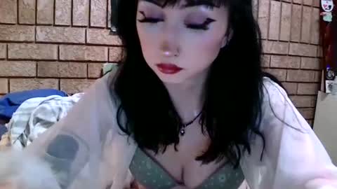 Snapshot of laylakills chatting on 10/01/25, 06:19 Layla Kills online show from 10/01/25, 06:19