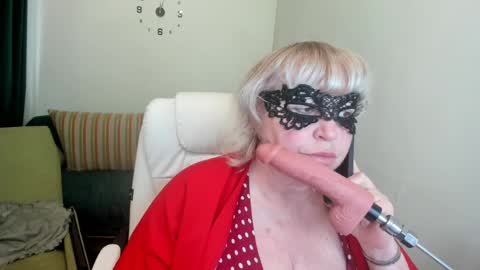 laylalaylamilf online show from 04/25/26, 09:01
